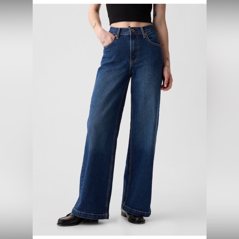 Gap Women’s High Rise Stride Wide Leg Jeans size 28 in Dark Wash